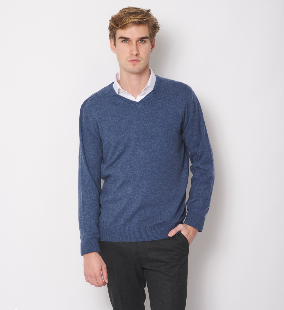 Pull col v 100% cachemire Bleu Denim