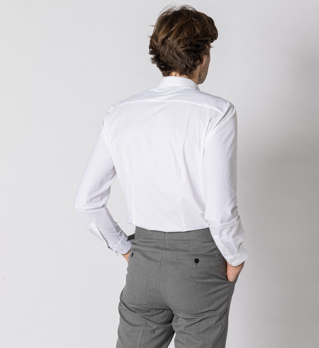 Chemise performance blanche infroissable