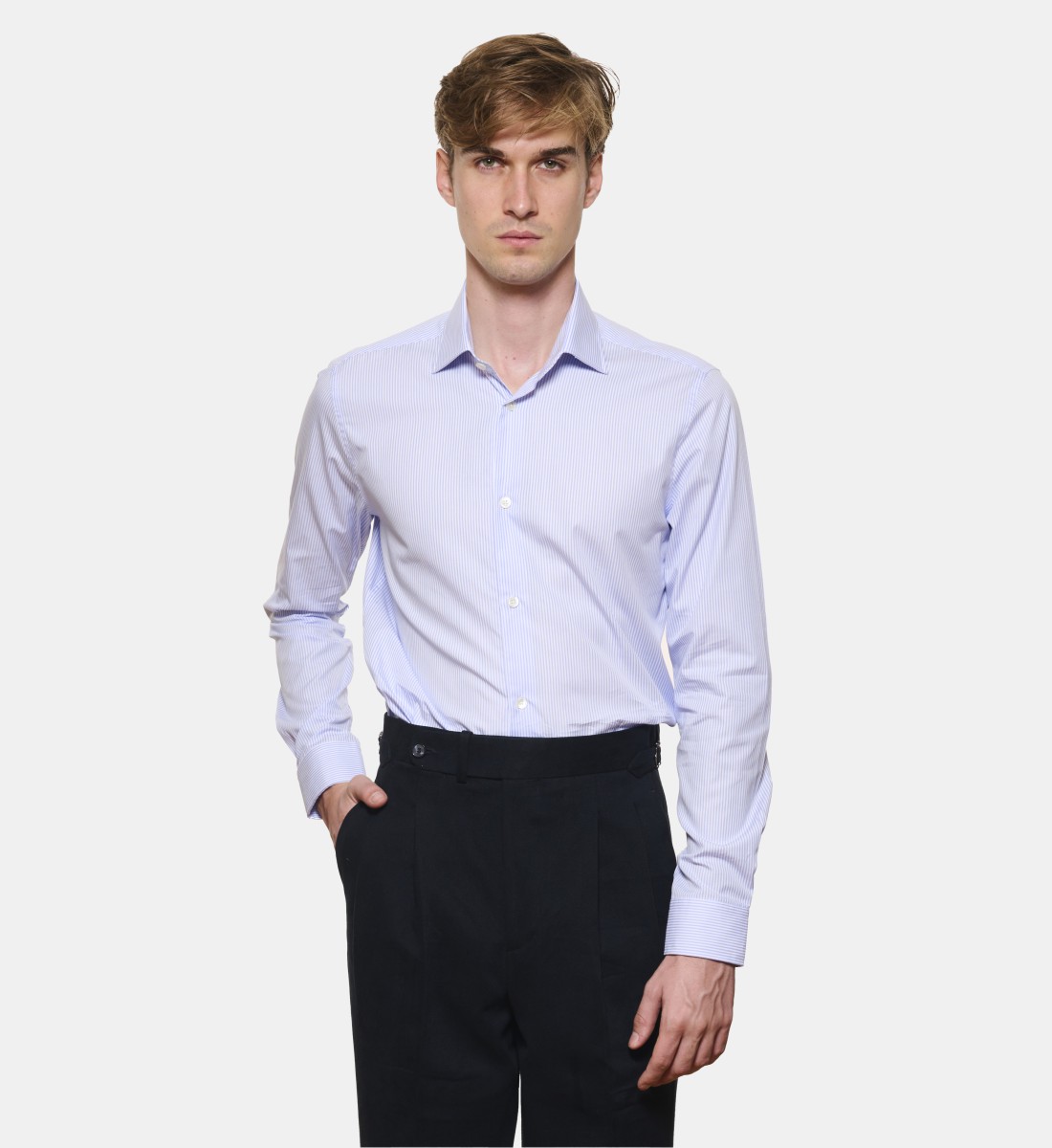 Chemise à rayures bâtons ciel coupe cintrée