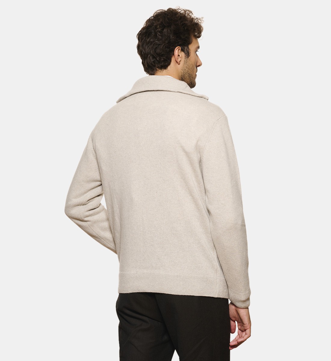 Pull camionneur ecru en cachemire et laine
