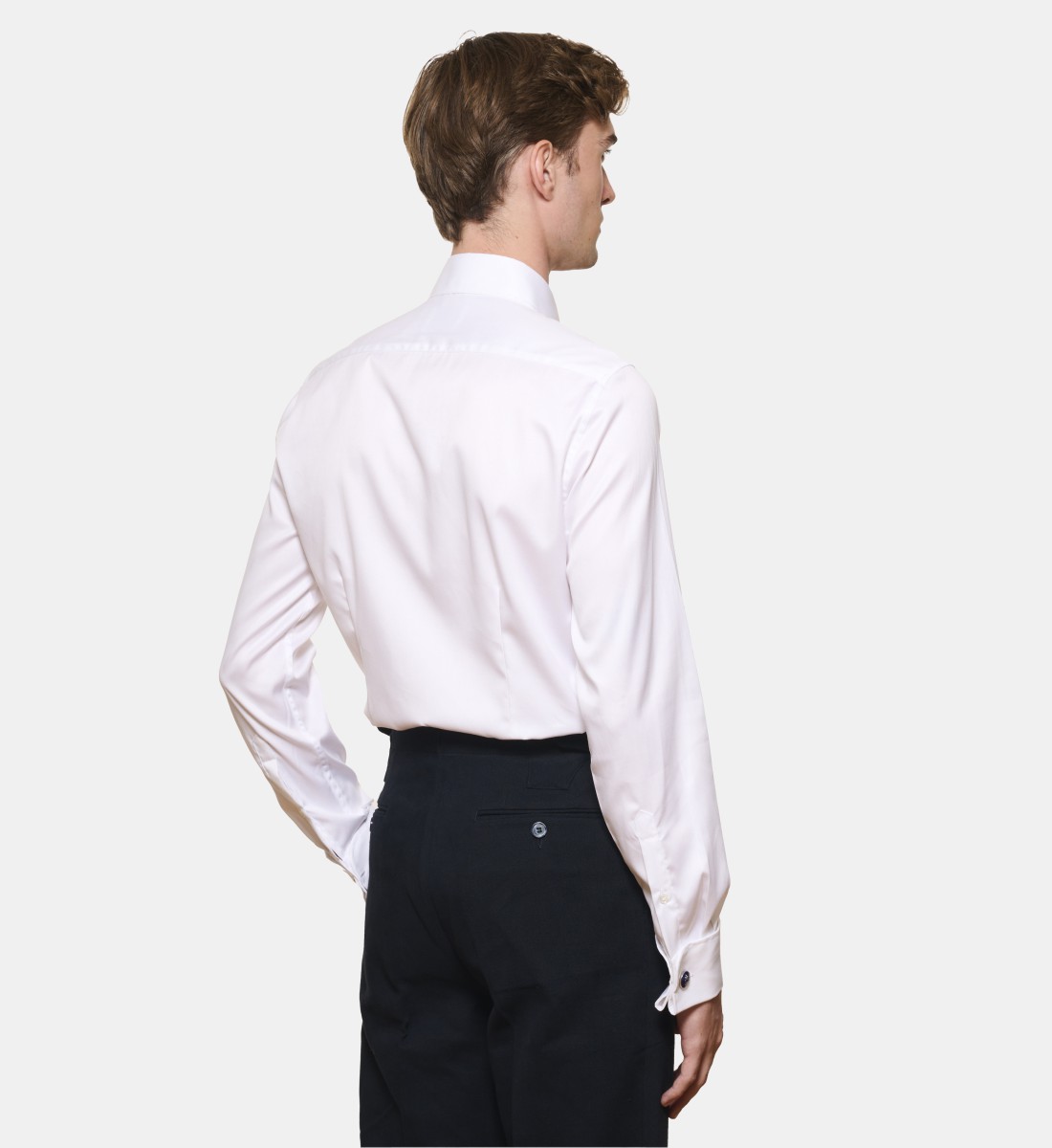 Chemise blanche en twill poignets mousquetaires coupe droite