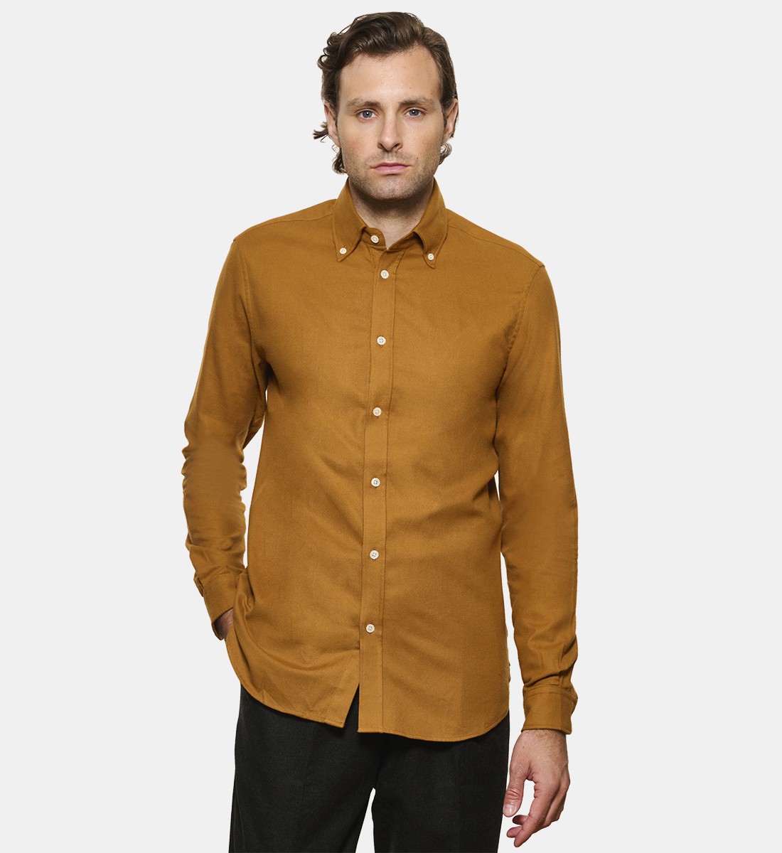 Chemise en flanelle camel à col boutonné coupe droite
