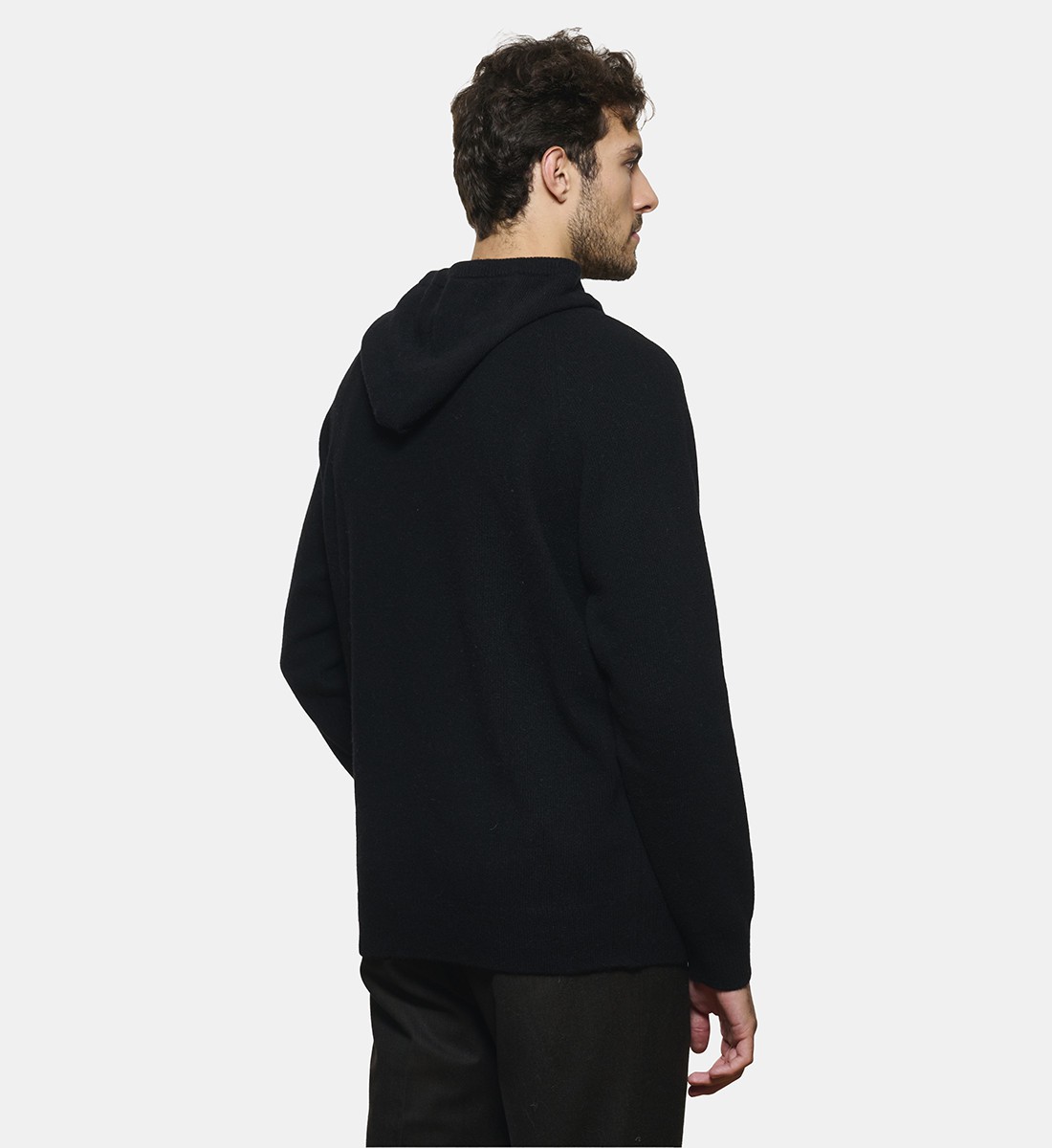 Pull à capuche en cachemire noir