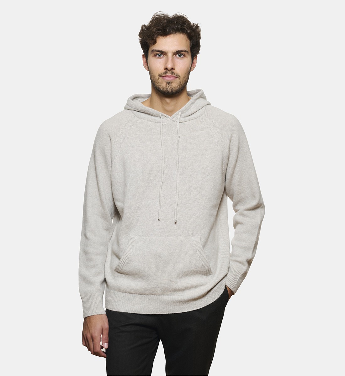 Pull à capuche en cachemire ecru