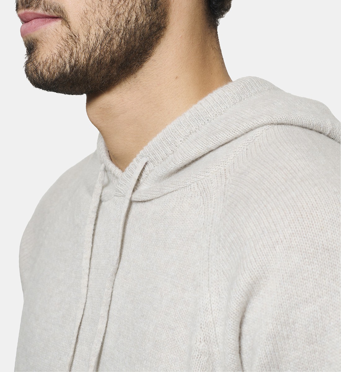 Pull à capuche en cachemire ecru