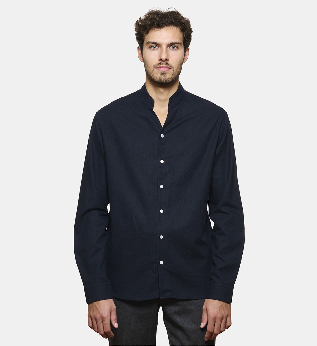 Chemise col chef en flanelle marine coupe droite