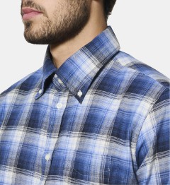 Chemise en velours tabac à col boutonné coupe droite