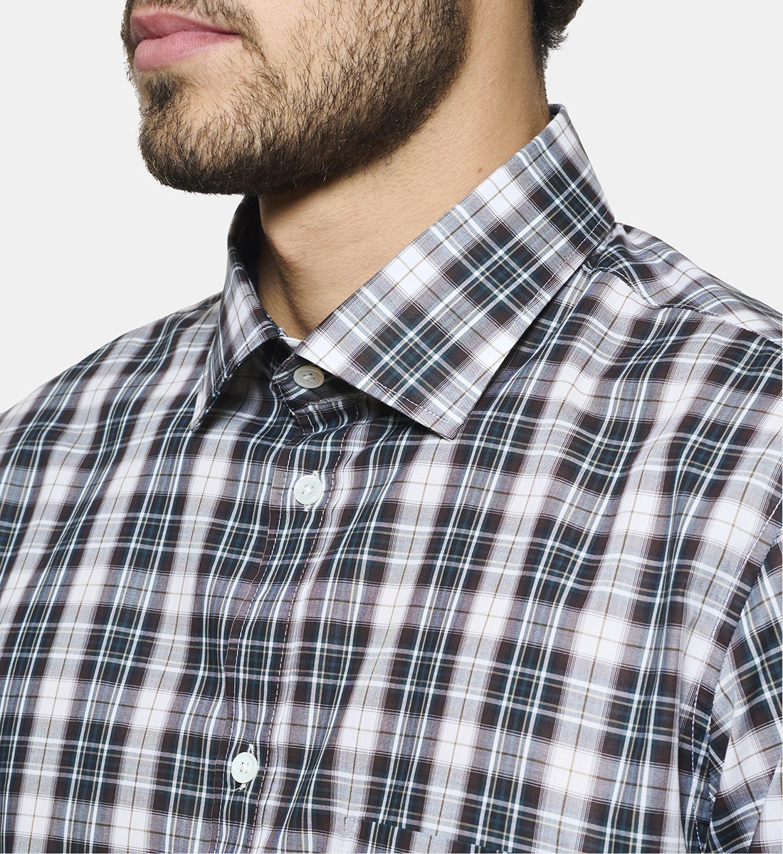 Chemise marron à carreaux