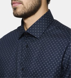 Chemise blanche à motif floral coupe droite