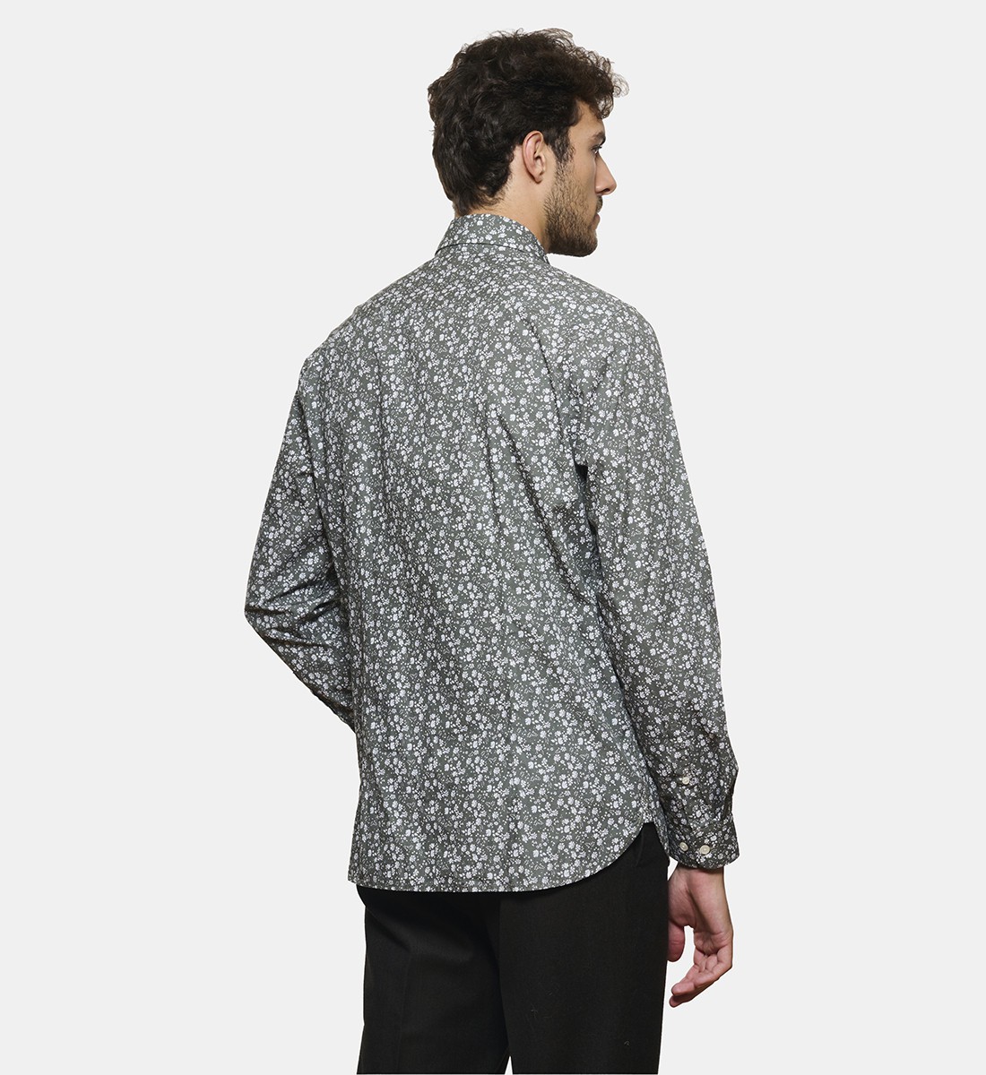 Chemise vert à motif floral coupe cintrée