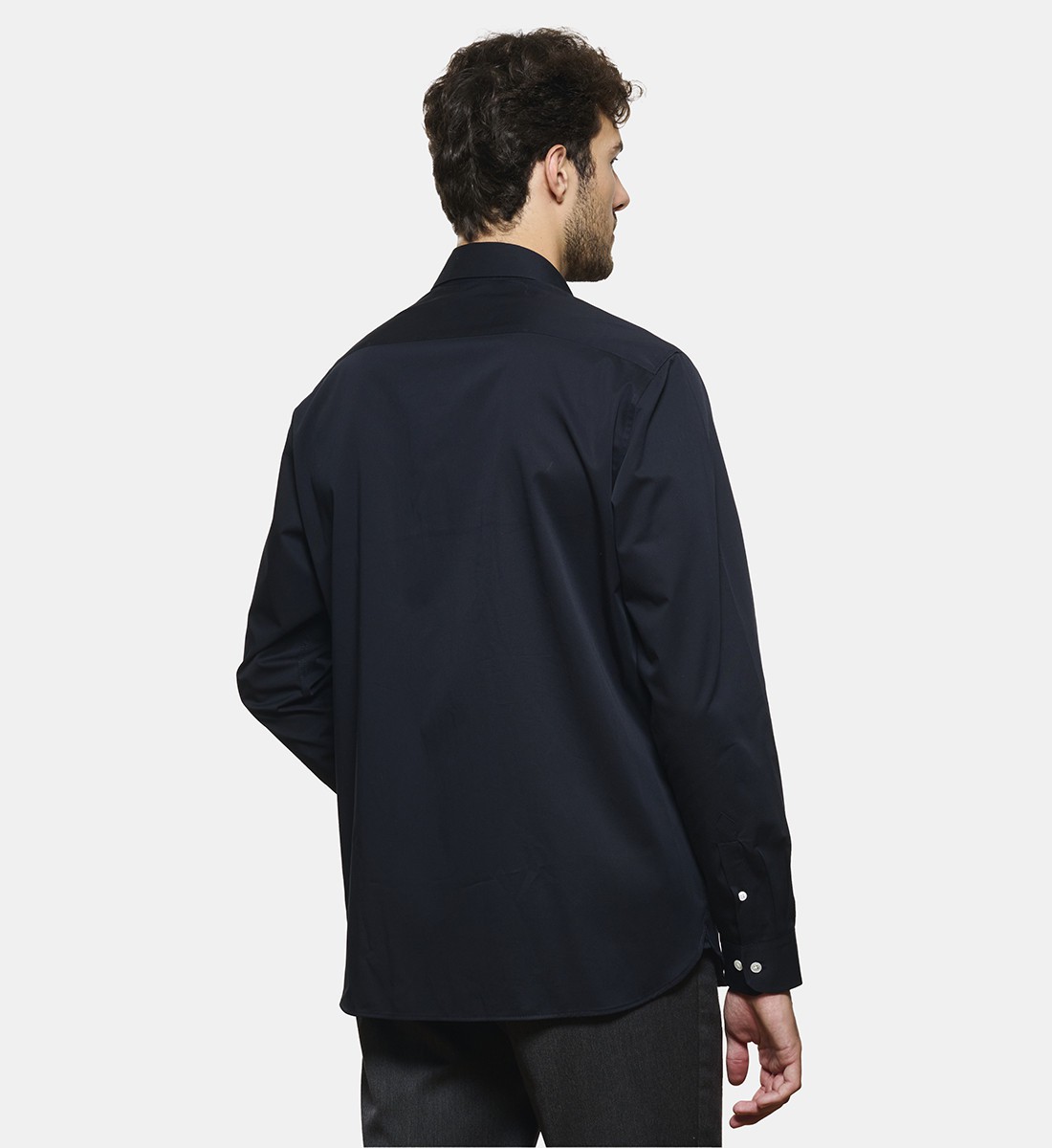 Chemise marine en gabardine coupe droite