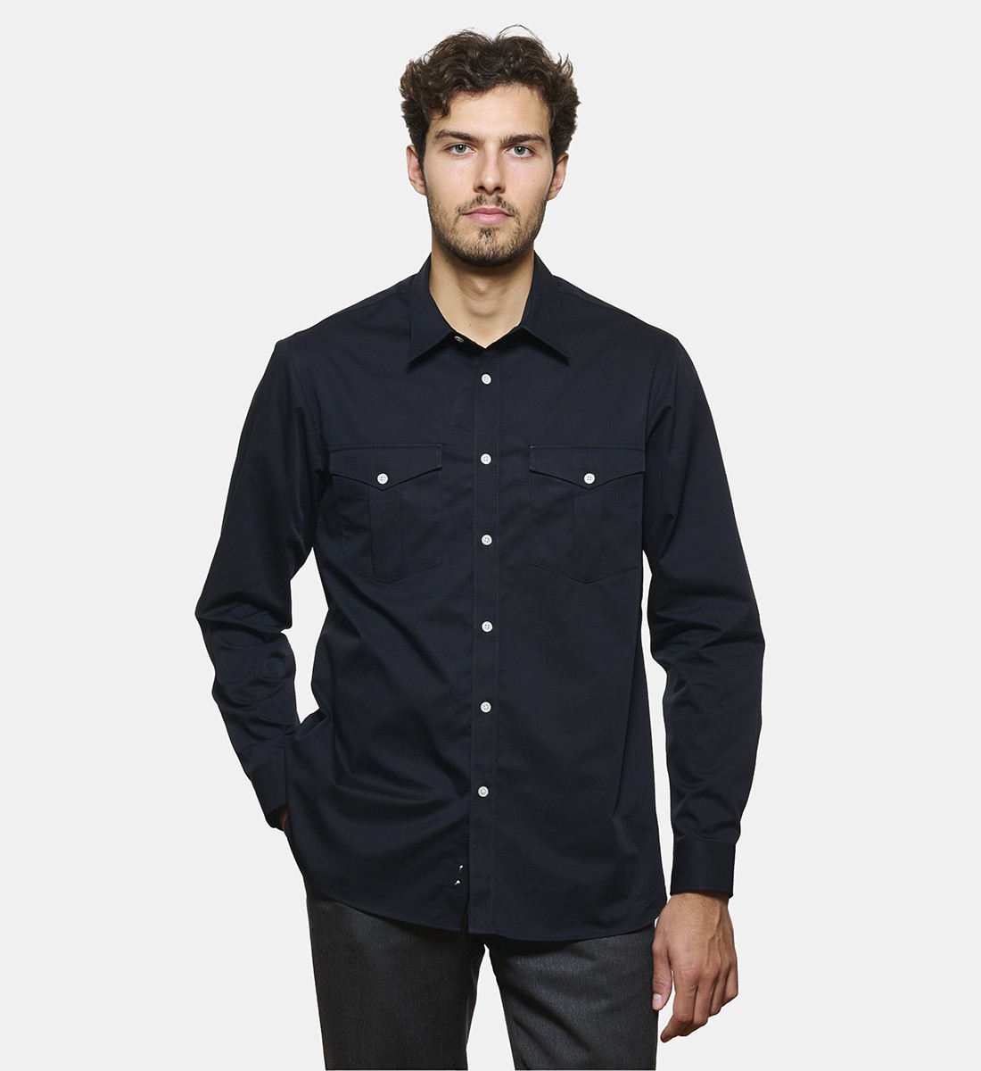 Chemise marine en gabardine coupe droite