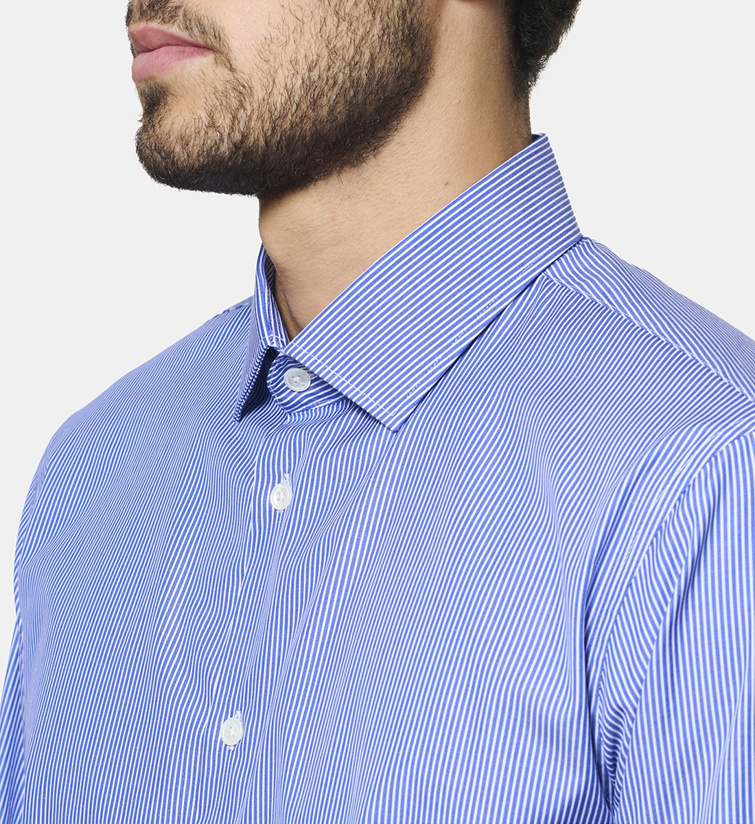 Chemise à rayures bleues
