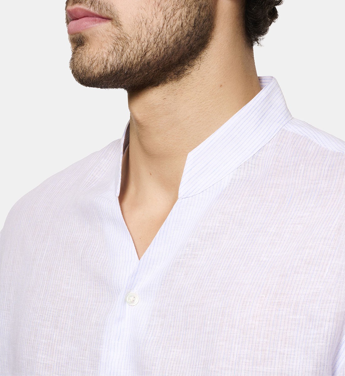 Chemise col chef en lin à rayures ciel coupe droite