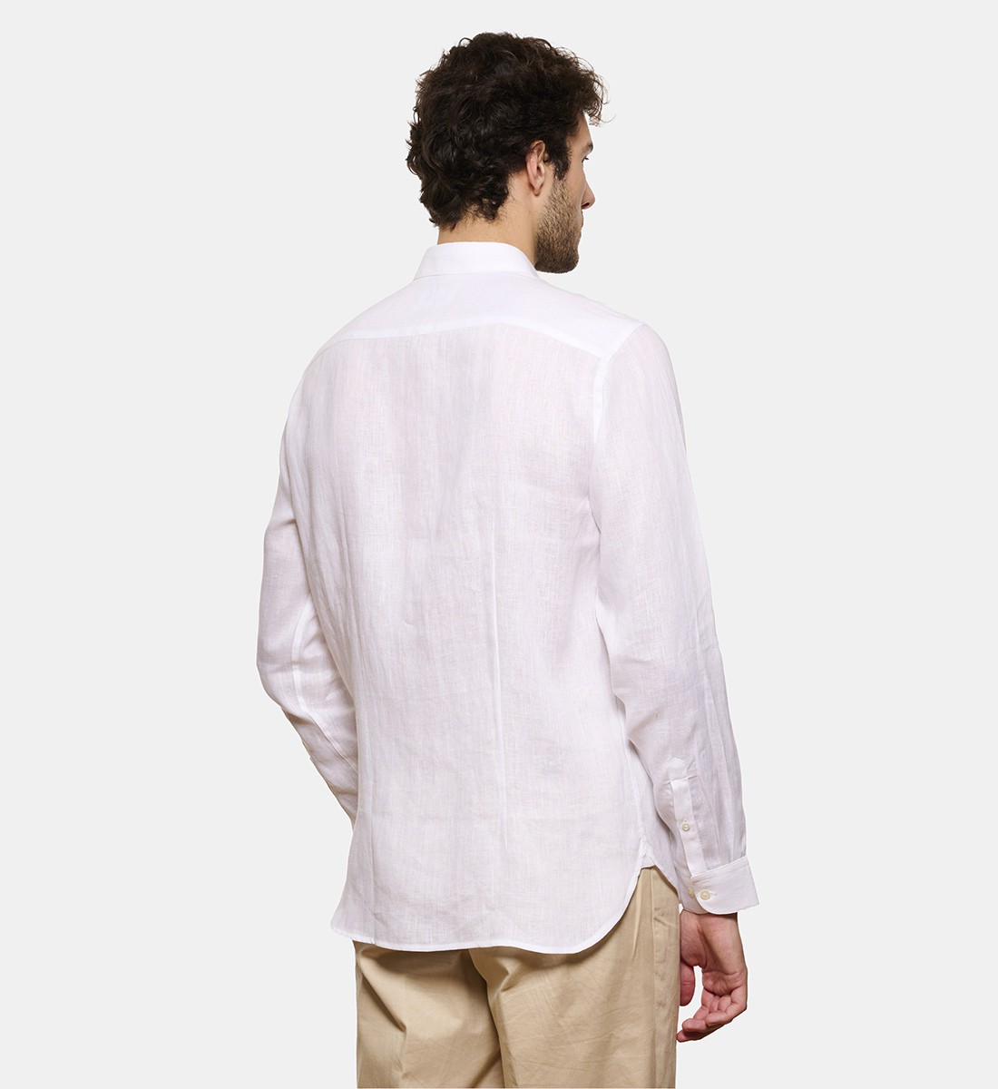 Chemise en lin blanc coupe cintrée