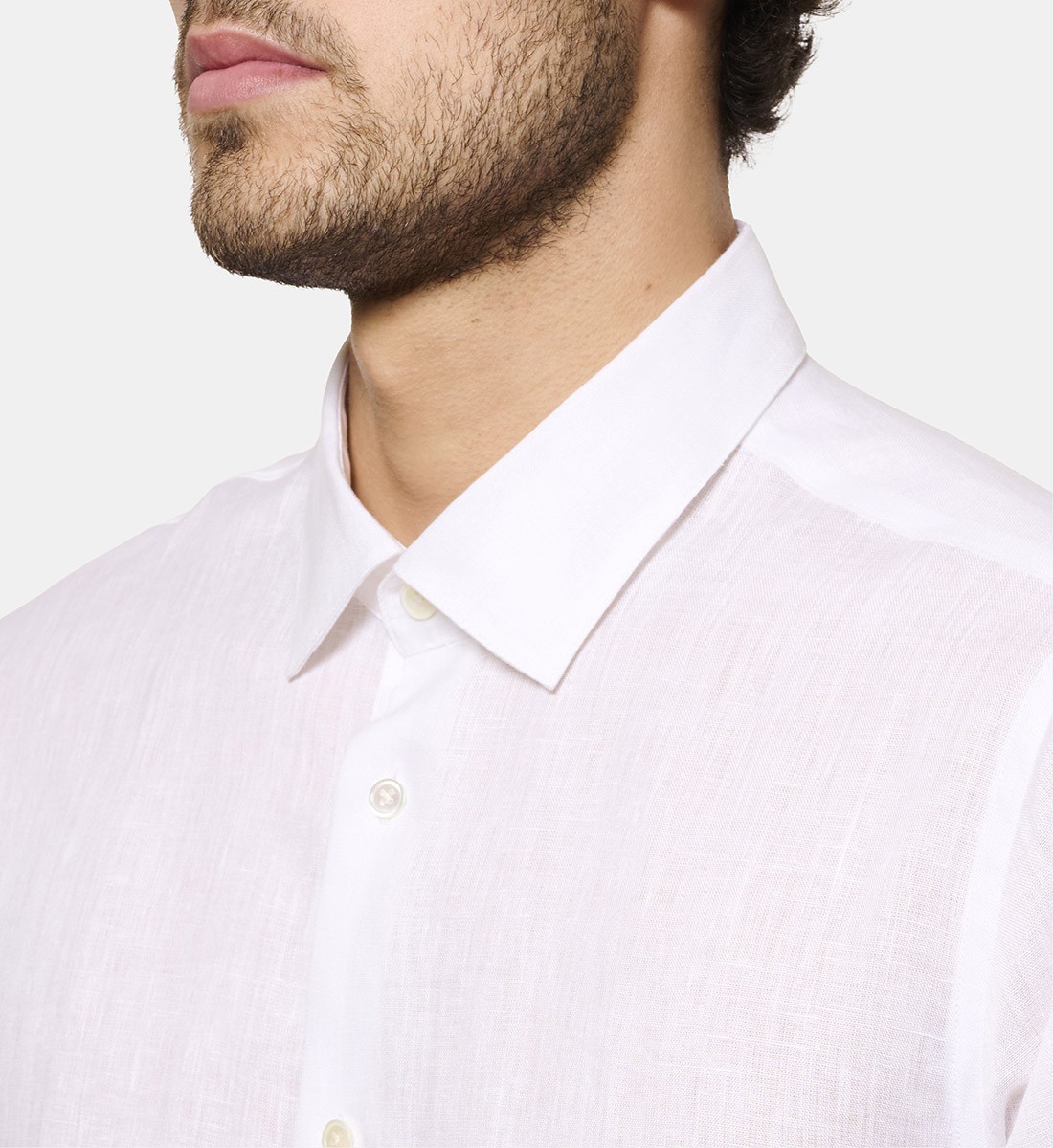 Chemise en lin blanc coupe cintrée