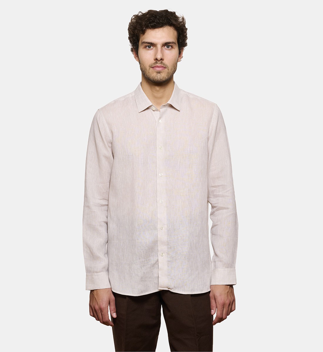 Chemise en lin beige coupe cintrée