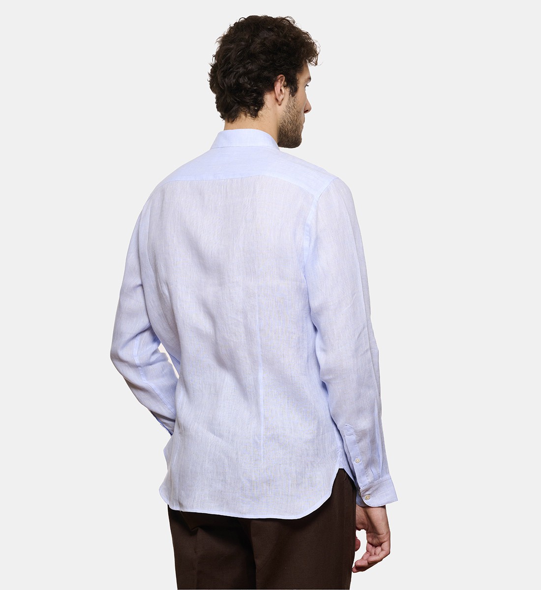 Chemise en lin ciel coupe cintrée