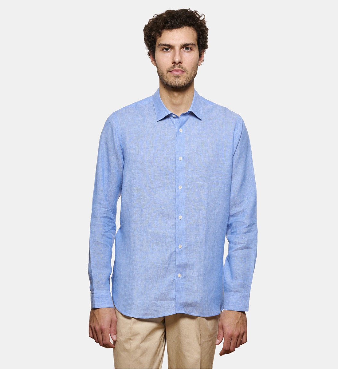 Chemise en lin bleu coupe cintrée