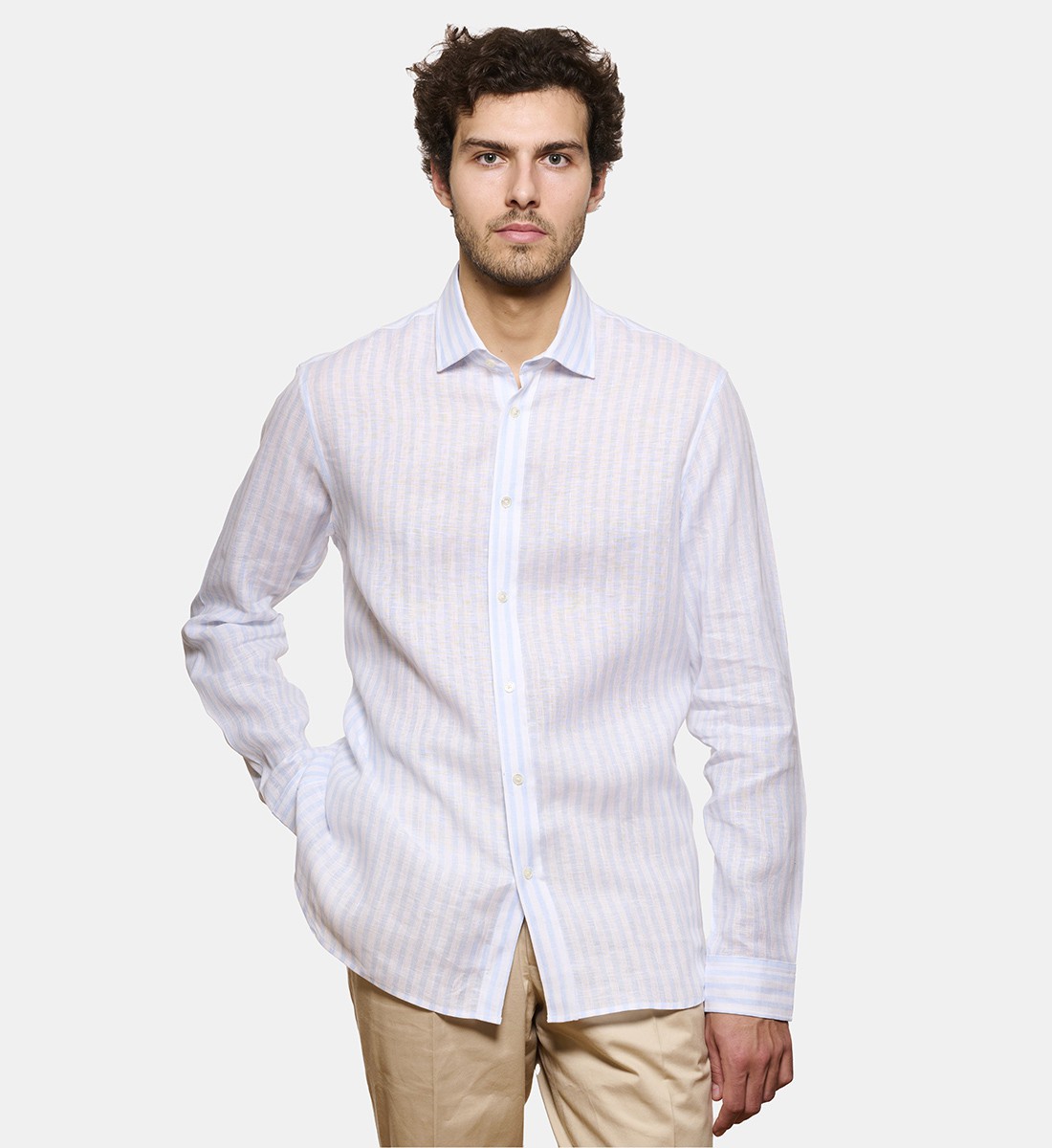 Chemise en lin ciel à rayures bâtons coupe droite