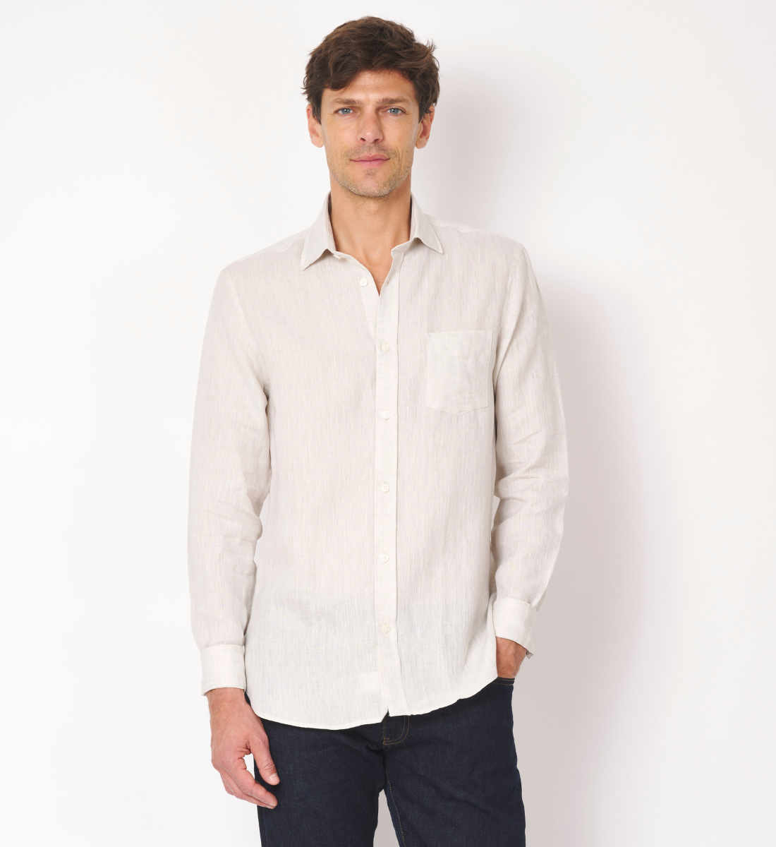 Chemise en lin beige coupe droite