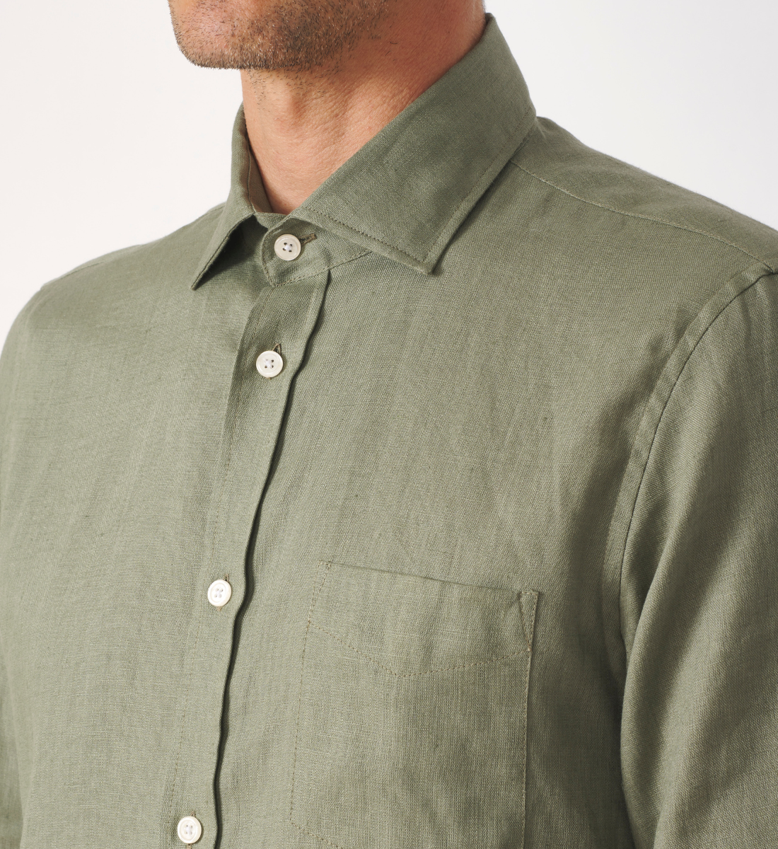 Chemise kaki en lin coupe droite