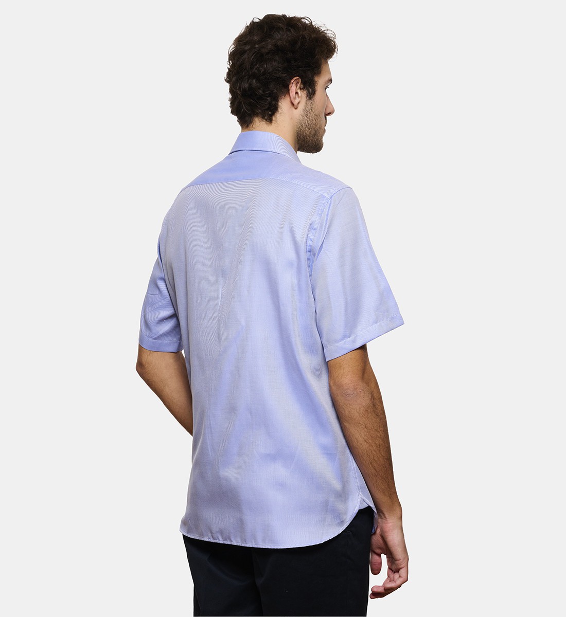 Chemise ciel coupe droite manches courtes