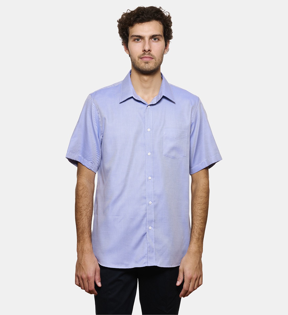 Chemise ciel coupe droite manches courtes