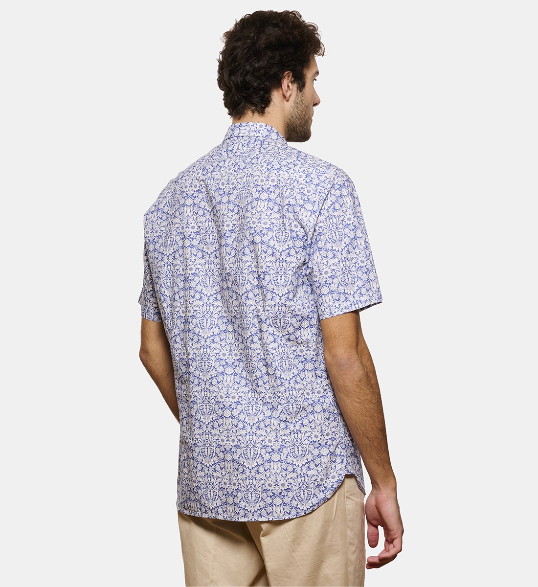 Chemise ciel coupe droite manches courtes