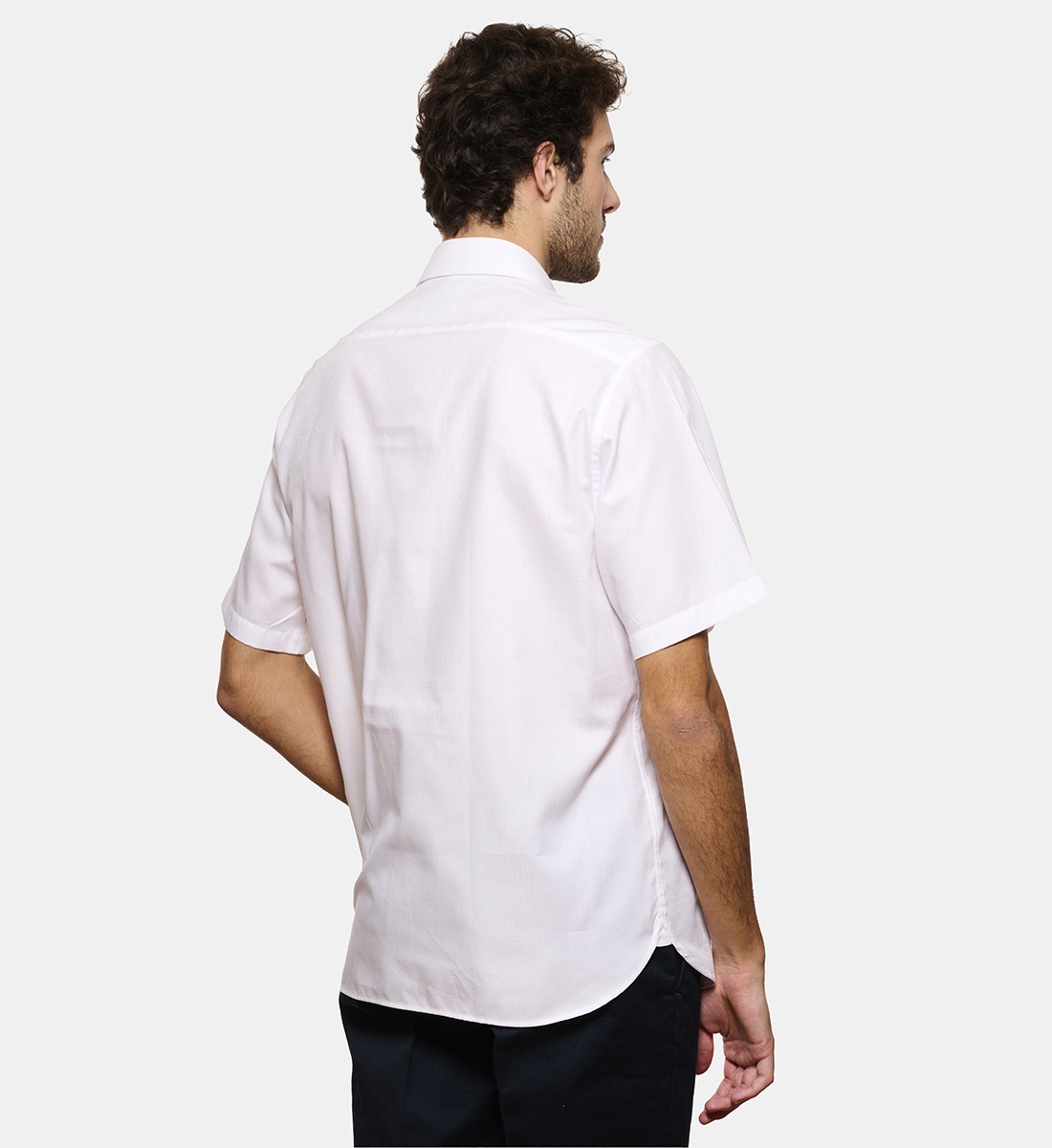 Chemise blanche coupe droite manches courtes