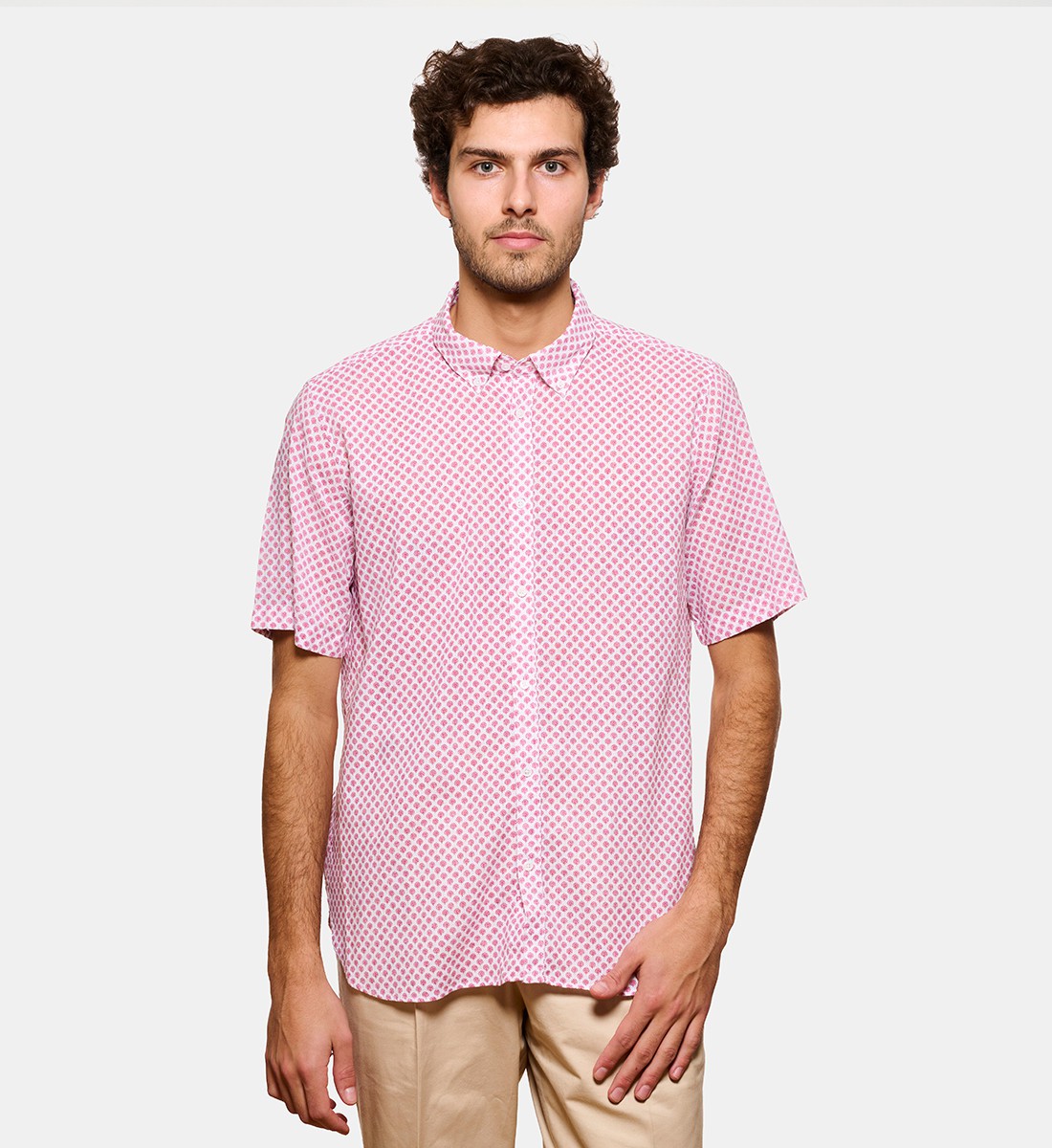 Chemise manches courtes coupe cintrée BASILE rose