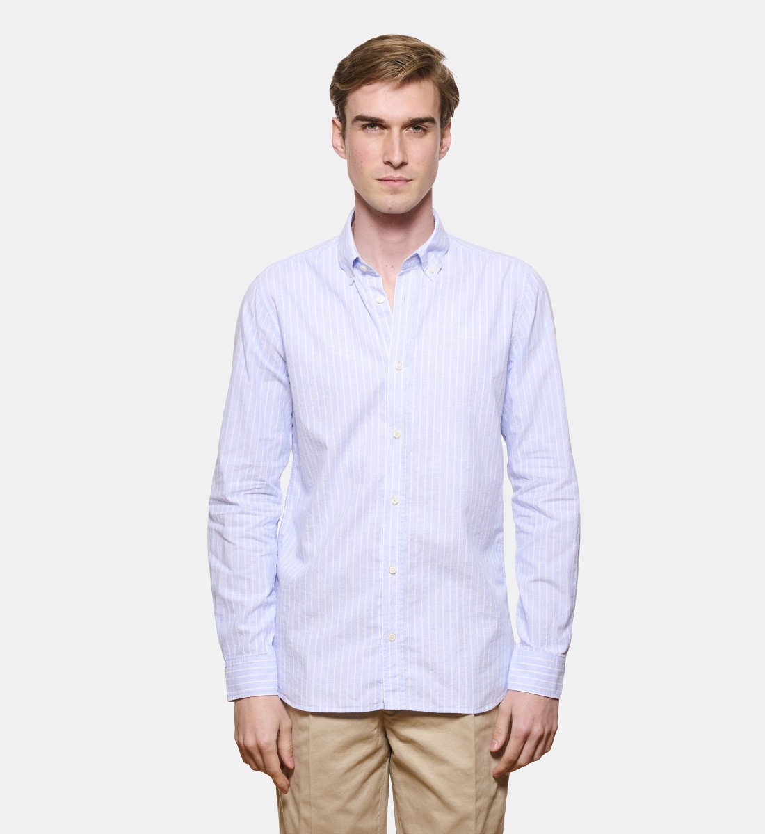 Chemise à rayures en coton et lin ciel col pointes boutonnées coupe droite