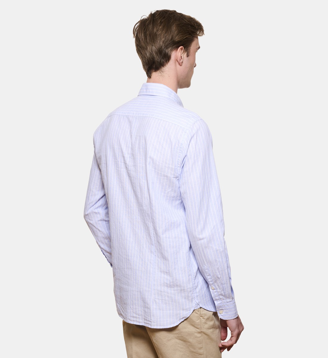 Chemise à rayures en coton et lin ciel col pointes boutonnées coupe droite