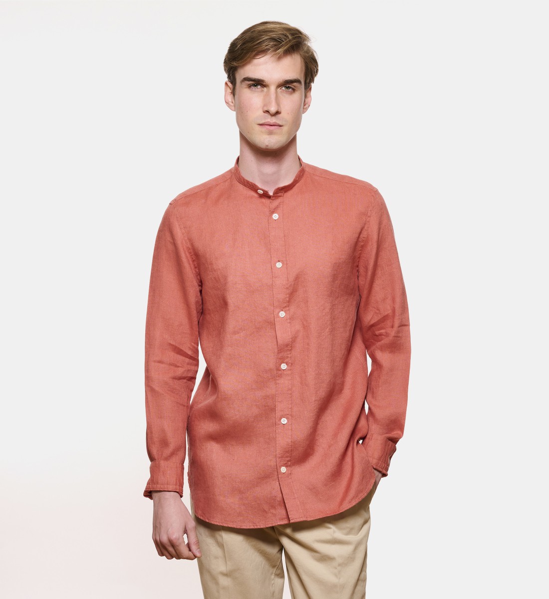 Chemise en lin corail col Mao coupe droite